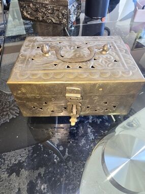 Ornate Vintage-Style Brass Jewelry Trinket Cricket Incense Box Made In India
